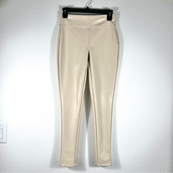 Gianni Bini Pants - NWT Gianni Bini Elastic Faux Leather Leggings Pants Juniors Size Small